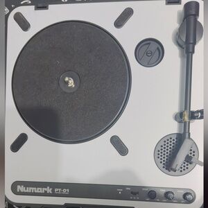 Numark PT-01 Turntable in White and Black
